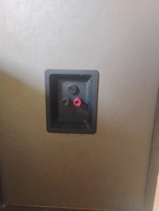 Par Altavoces B&W DM220i