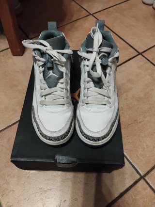 Scarpe Nike Jordan Grigio Bianco
