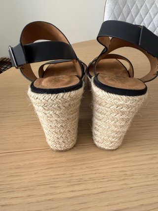 Sandalias de cuero negra,talla 39