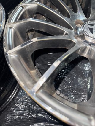 Llantas Tomason T9N 18 5x112