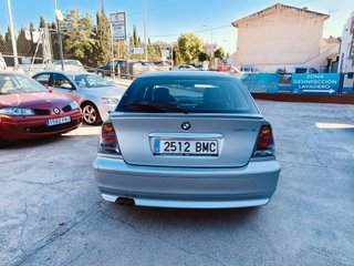 BMW 325ti E46