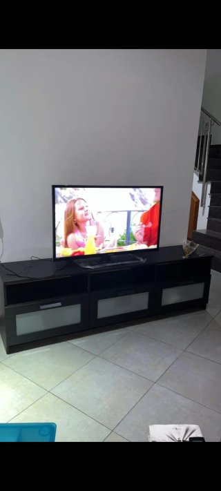 Mueble TV/Comedor Negro y Beige