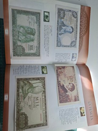 Álbum Historia de la Peseta Billetes Monedas
