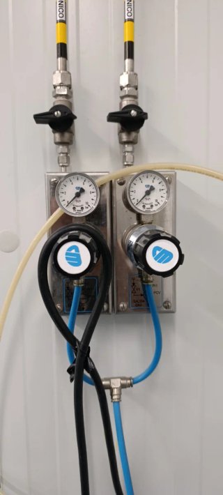 Paneles de Regulación de Gases Oxígeno y Nitrógeno