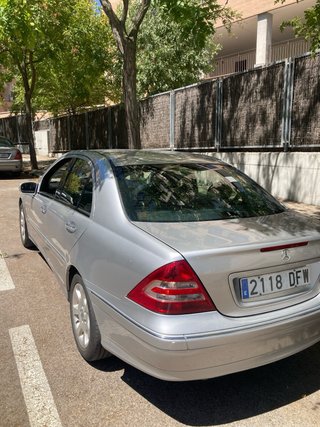 Mercedes-Benz Clase C 240 W203 etiquetaC