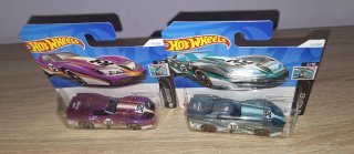 Hot Wheels 76 Greenwood Corvette Morado y Gris