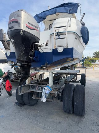 Embarcacion quicksilver 5,80 apta para titulin par