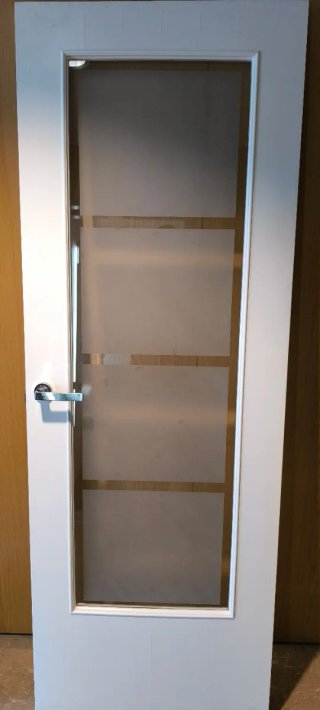 Conjunto de 8 puertas lacadas blancas de madera
