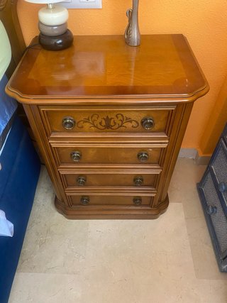 SE REGALA Habitación madera Maciza