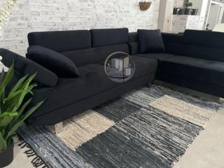 Sofá-rinconera en negro terciopelo