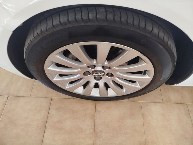 Opel Insignia 2011, foto 28
