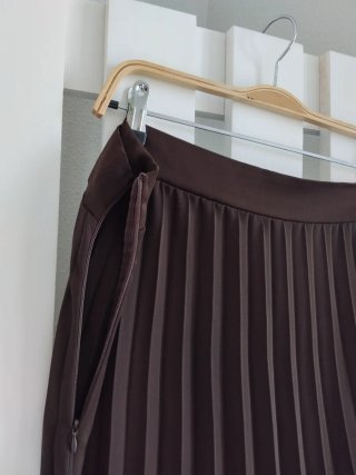 Mango: falda plisada fluida -XL-