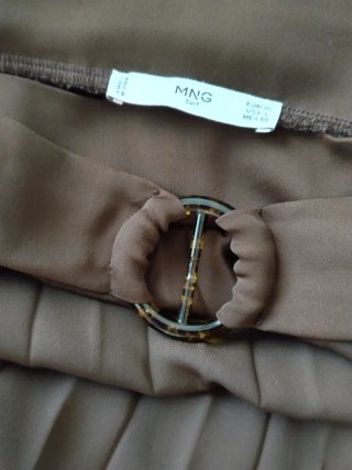 Mango: falda plisada fluida -XL-