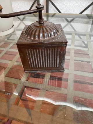 Molinillo de café antiguo FAB