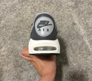 Deportivas Nike Air Gris y Blanco