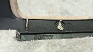 VOLKSWAGEN PASSAT BERLINA (3B3) 3B1857921 1805776