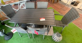 Conjunto Mesa y Sillas Terraza Mimbre