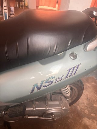 Daelim NS125 III Scooter Plata