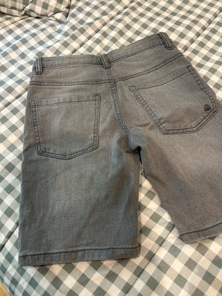 Pantalón corto vaquero niño Benetton tslla 8-9 año
