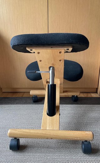 Silla ergonómica madera negra
