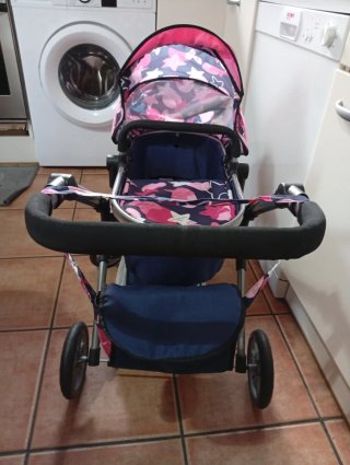 Carrito para muñeca con capota y cesta