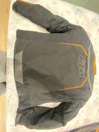 Chaqueta KTM asfalto