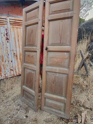 Puerta madera antigua +100 años