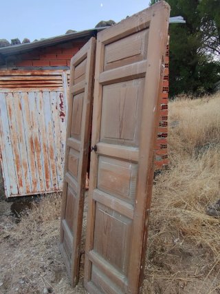 Puerta madera antigua +100 años