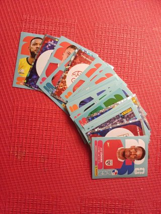 50 cromos Mundial 2026 Panini sin repetir