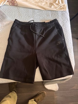 Pantalón corto negro nuevo