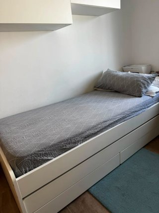 Cama nido con colchones y cajoneras