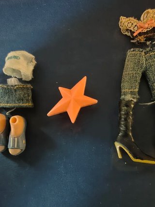 Lotto Abiti e Accessori Lil' Bratz Originali MGA