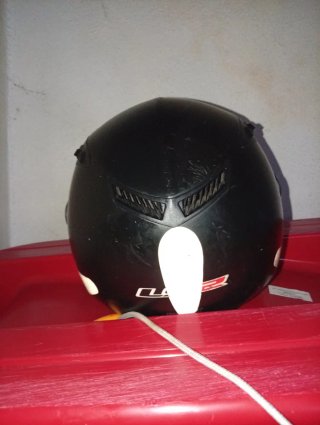Casco de moto LS2 negro