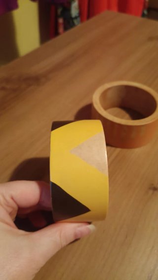 Pulseras de madera con adornos aztecas