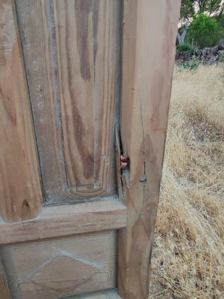 Puerta de madera antigua