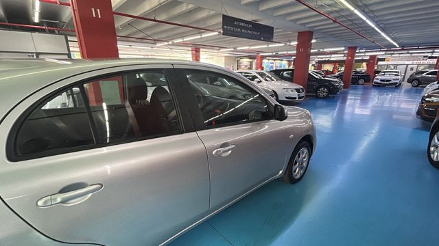 Nissan Micra 2015 92000kms pegatina c