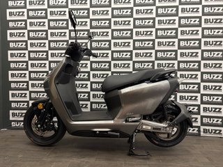 Zero LS1 Scooter Gris NUEVA