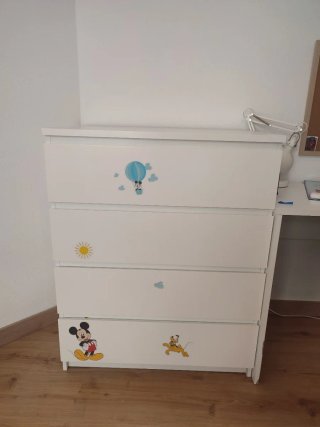Cómoda Malm 4 cajones blanca