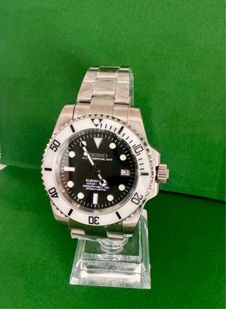 Reloj Seiko Mod Negro y Plateado