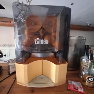 Exprimidor Zumex