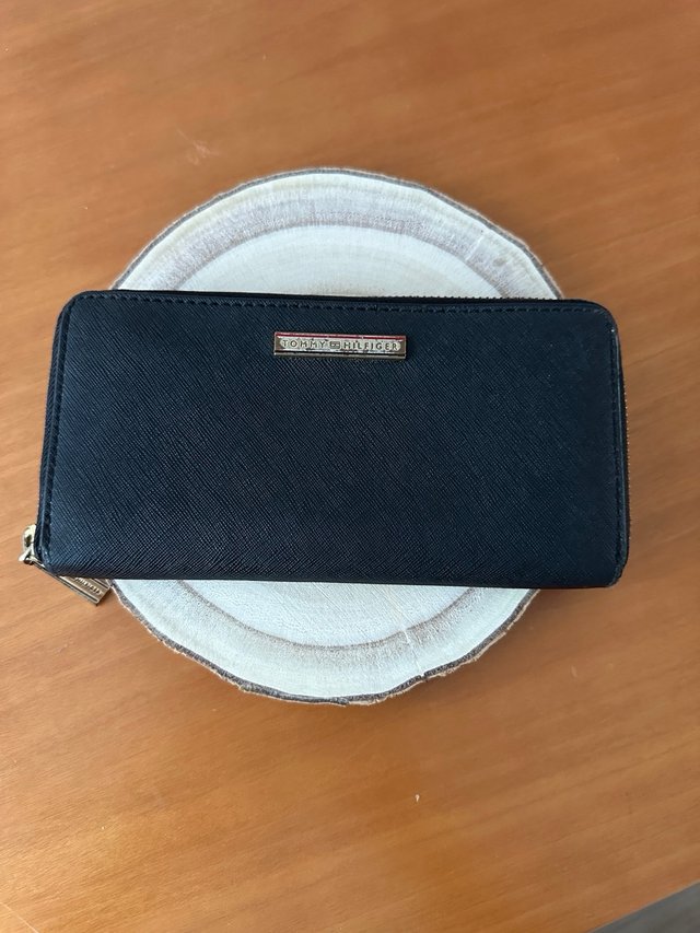 Cartera Tommy Hilfiger Negra Cremallera
