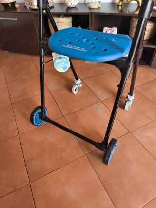 Andador para mayores sin uso