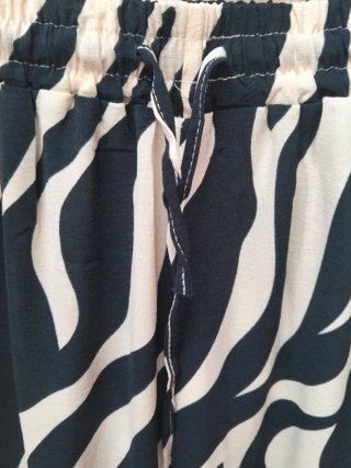 Pantalon Palazzo crema/azul marino Nuevo - TallaXL