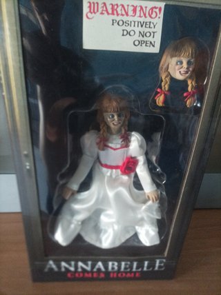 Figura de terror Annabelle ( neca ) 19 cm