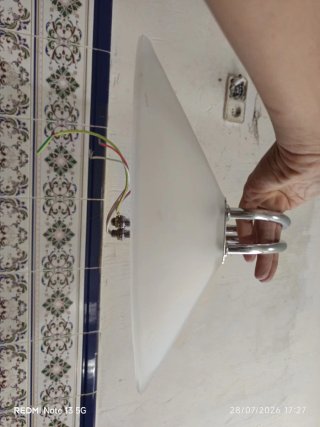 Lampada da parete bagno in metallo e cristallo