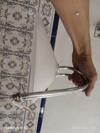 Lampada da parete bagno in metallo e cristallo