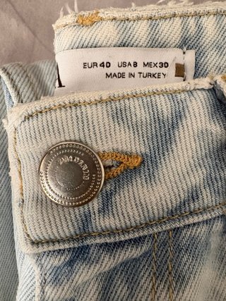 Pantalón Zara Mom Talla 40 Desgastado