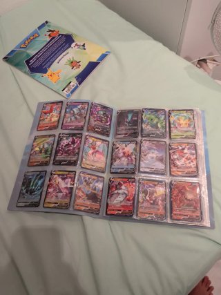 Álbum Pokémon Trading Card Game Ay más cartas