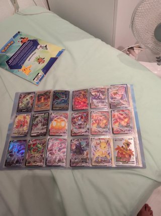 Álbum Pokémon Trading Card Game Ay más cartas