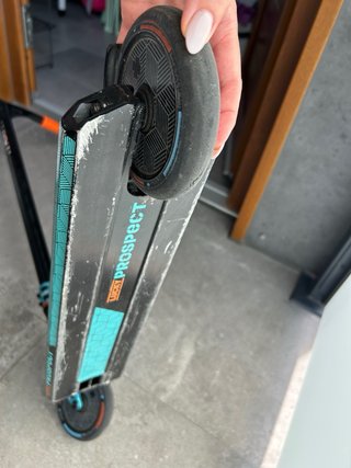 Patinete Lucky Negro y Naranja ENTREGA EN CORUÑA.